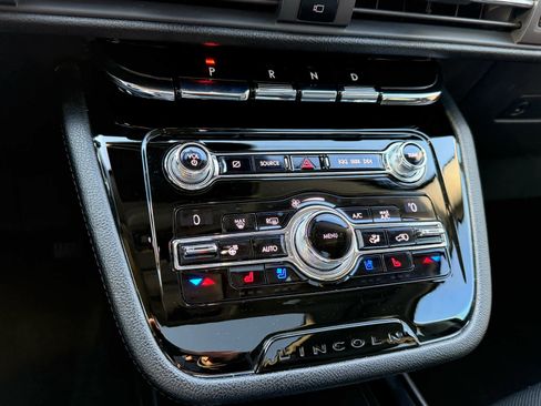 Used 2020 Lincoln Corsair Reserve w/ Equipment Group 202A image 21