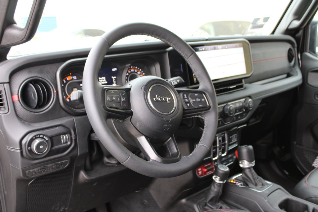 Used 2026 Jeep Wrangler Unlimited Rubicon AWD/4WD image 29