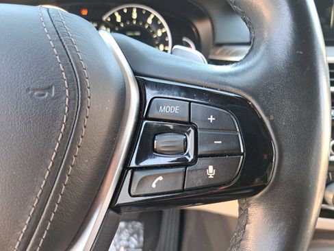 Used 2018 BMW 530i image 18