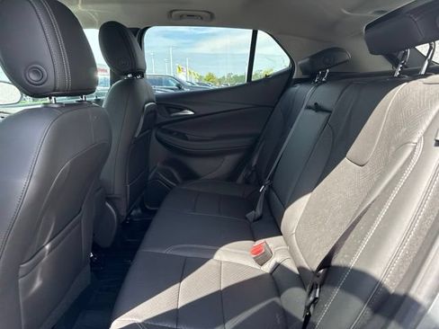 Used 2023 Buick Encore GX Essence w/ Experience Buick Package FWD image 9