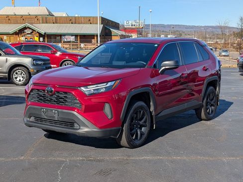 Used 2023 Toyota RAV4 LE image 3