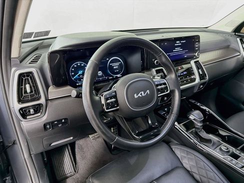 Used 2023 Kia Sorento SX AWD/4WD image 16