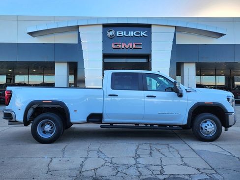 New 2026 GMC Sierra 3500 Pro w/ Convenience Package image 2