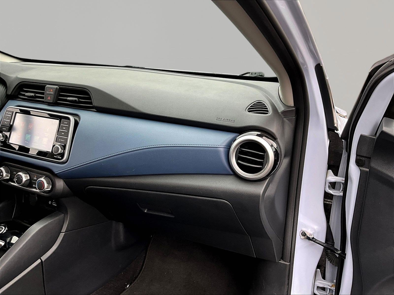 Used 2025 Nissan Versa SV FWD image 26