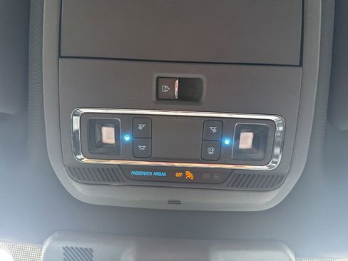 Used 2022 Ford F150 Lightning Lariat image 47