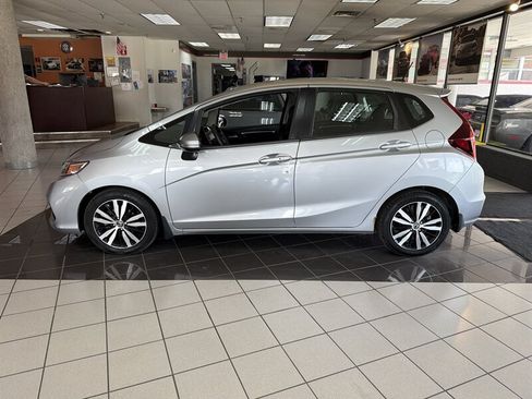 Used 2018 Honda Fit EX image 2