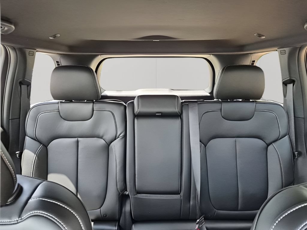 New 2026 Jeep Grand Cherokee Limited RWD image 42
