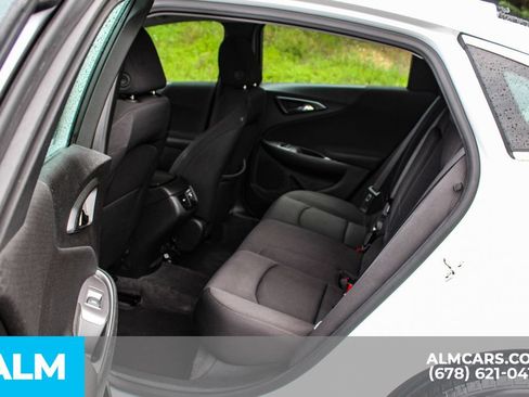 Used 2024 Chevrolet Malibu LT FWD image 18