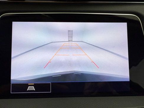 Used 2023 Cadillac XT4 Luxury w/ Cold Weather Package image 21