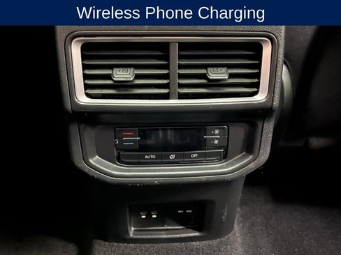 Certified 2025 Volkswagen Atlas Peak Edition SE AWD/4WD image 11