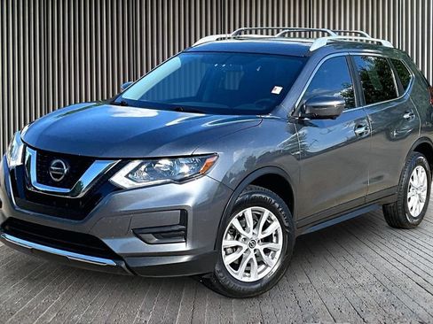 Used 2018 Nissan Rogue SV w/ Premium Package AWD/4WD image 13