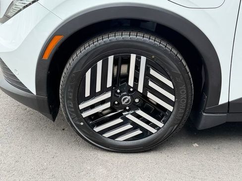 New 2026 Nissan Leaf SV+ w/ Floor Mat Package (SV+) image 28