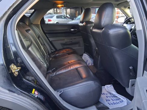 Used 2005 Dodge Magnum R/T w/ Convenience Group II RWD image 16