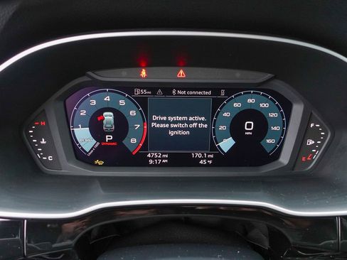 Used 2025 Audi Q3 2.0T Premium w/ Black Optic Sport Package image 16