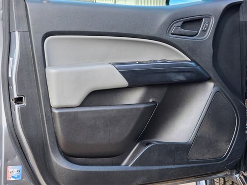 Used 2021 Chevrolet Colorado W/T w/ WT Convenience Package image 11