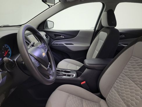 Used 2019 Chevrolet Equinox LS image 17