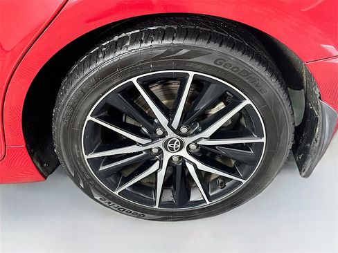 Used 2021 Toyota Camry SE image 29