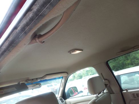 Used 2004 Toyota Tacoma PreRunner image 11