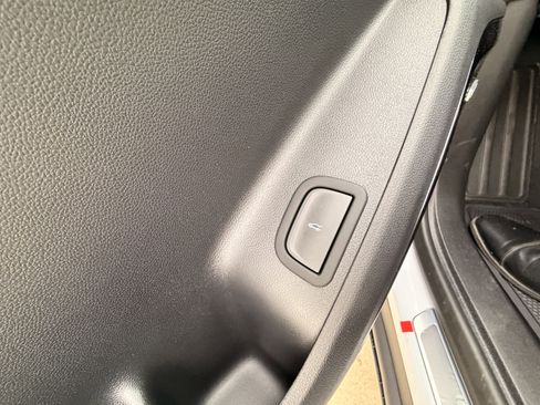 New 2026 GMC Acadia AT4 w/ Luxury Package image 17