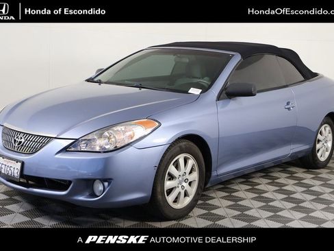 Used 2004 Toyota Solara SE FWD image 1