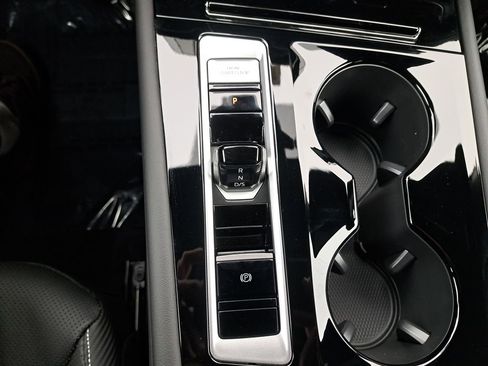 New 2025 Volkswagen Atlas Cross Sport SE image 27