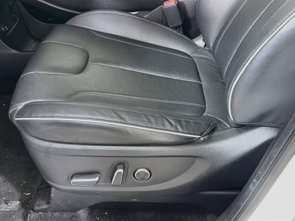 Used 2025 Hyundai Palisade SEL FWD image 23