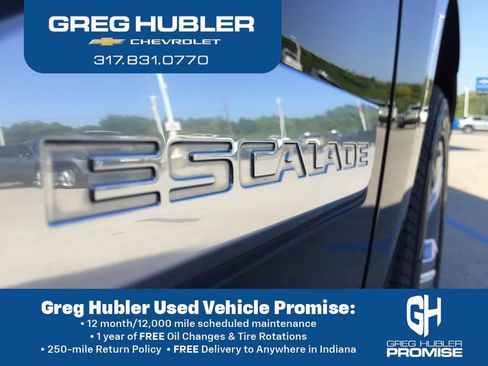Used 2016 Cadillac Escalade Premium AWD/4WD image 17
