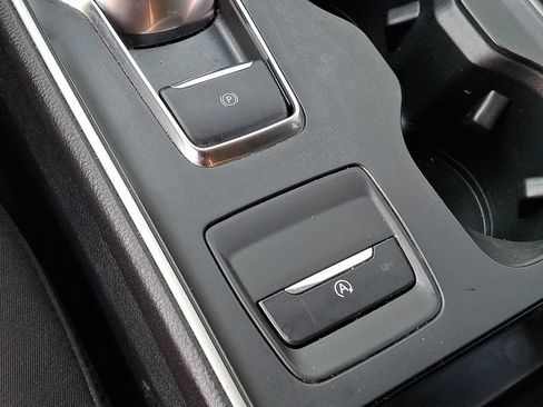 Used 2023 Ford Edge SE w/ Black Appearance Package AWD/4WD image 23