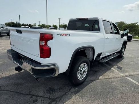 Used 2025 Chevrolet Silverado 2500 LT w/ Convenience Package AWD/4WD image 8