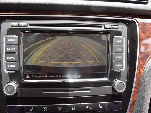 Used 2013 Volkswagen Passat TDI SEL Premium FWD image 61