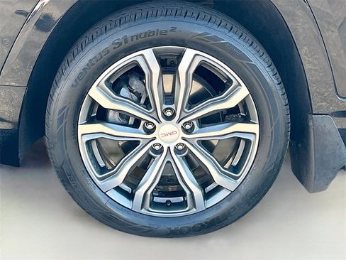 Used 2020 GMC Terrain Denali w/ Denali Premium Package image 32