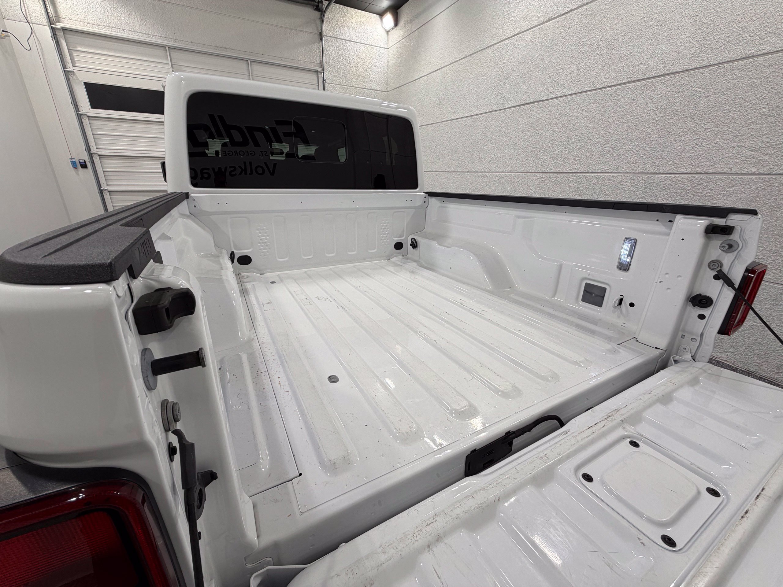 Used 2025 Jeep Gladiator Sport AWD/4WD image 27