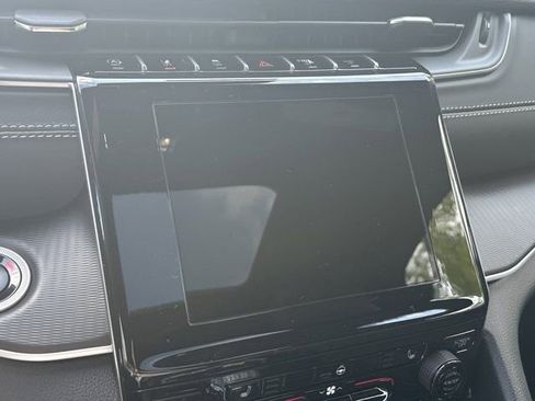 New 2025 Jeep Grand Cherokee L Altitude image 25