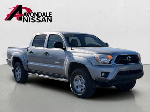 Used 2015 Toyota Tacoma PreRunner w/ SR5 Package RWD image 7
