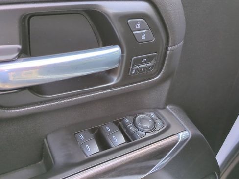 Used 2021 Chevrolet Silverado 2500 LTZ w/ LTZ Plus Package image 13