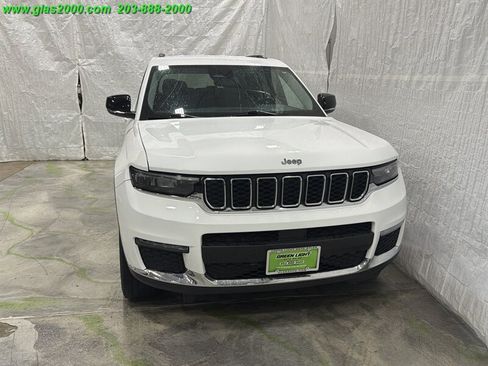 Used 2021 Jeep Grand Cherokee L Limited AWD/4WD image 19