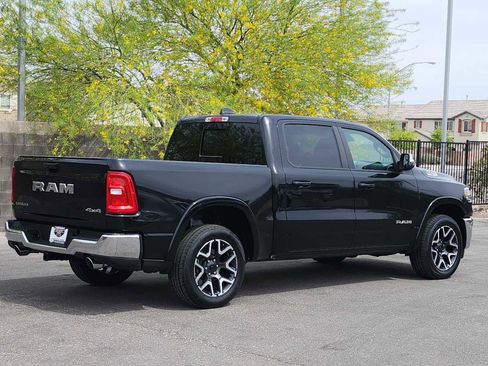 Used 2025 RAM 1500 Laramie AWD/4WD image 9