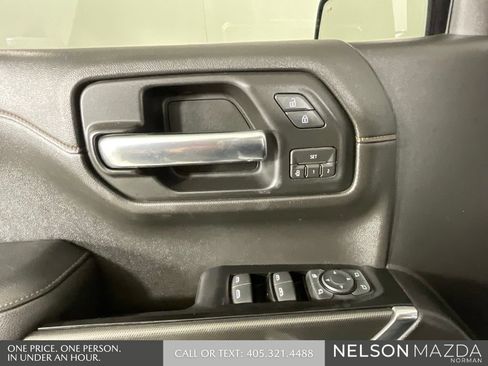 Used 2019 GMC Sierra 1500 AT4 w/ AT4 Premium Package AWD/4WD image 17
