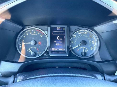 Used 2020 Toyota Tacoma TRD Sport image 23