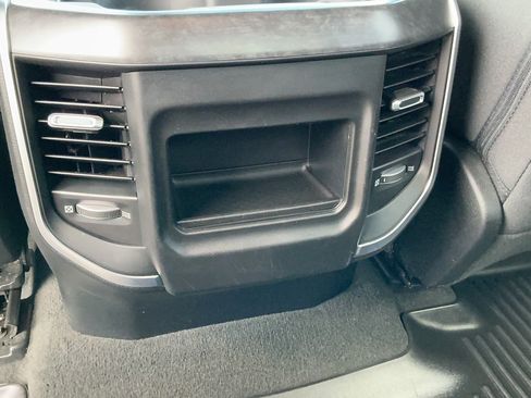 Used 2024 RAM 1500 Lone Star AWD/4WD image 10