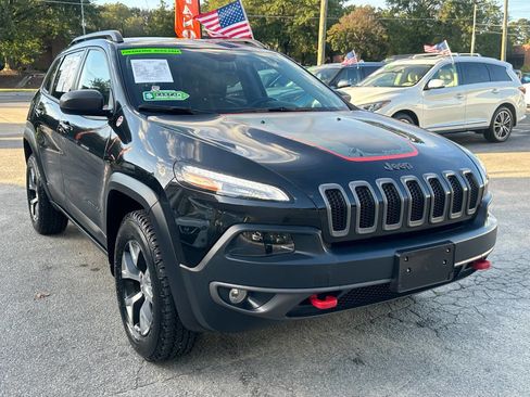 Used 2016 Jeep Cherokee Trailhawk w/ Comfort/Convenience Group image 24
