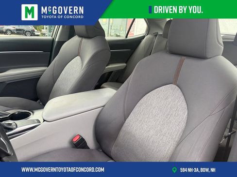Used 2018 Toyota Camry LE w/ Audio Package FWD image 13