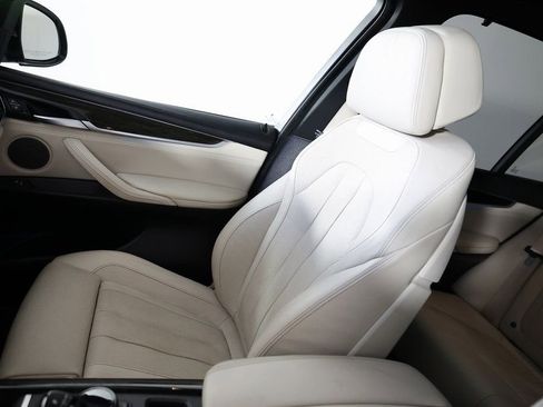 Used 2018 BMW X5 xDrive50i w/ M Sport Package image 36