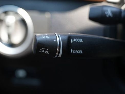 Used 2014 Mercedes-Benz ML 350 BlueTEC 4MATIC image 48