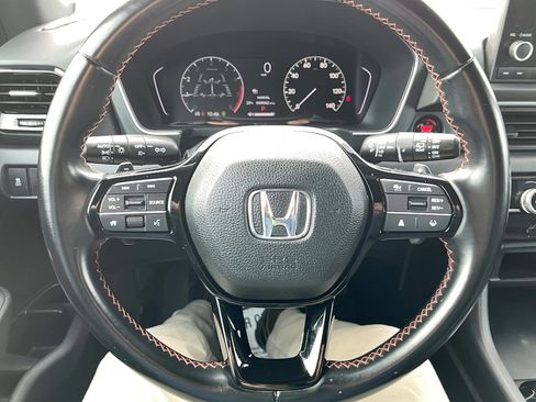 Certified 2023 Honda Pilot Sport image 10