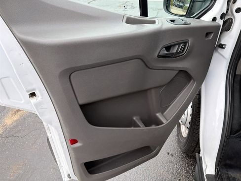 Used 2023 Ford Transit 250 Medium Roof AWD image 13