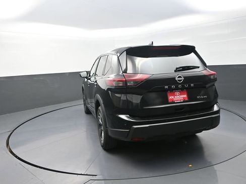 Used 2024 Nissan Rogue SV AWD/4WD image 53