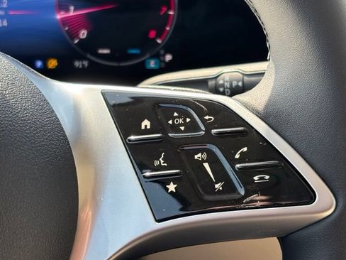 New 2026 Mercedes-Benz GLB 250 4MATIC image 19