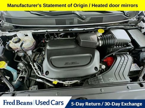 Used 2024 Chrysler Pacifica Touring-L image 25