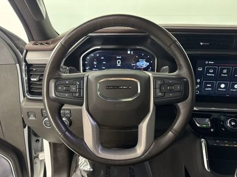 Used 2022 GMC Sierra 1500 Denali w/ Technology Package image 11